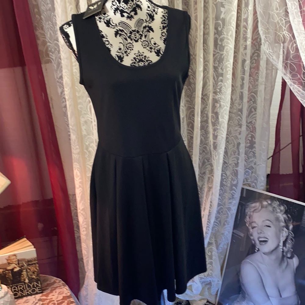 White Mark Black dress